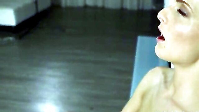 Tiny pussy solo HD video.